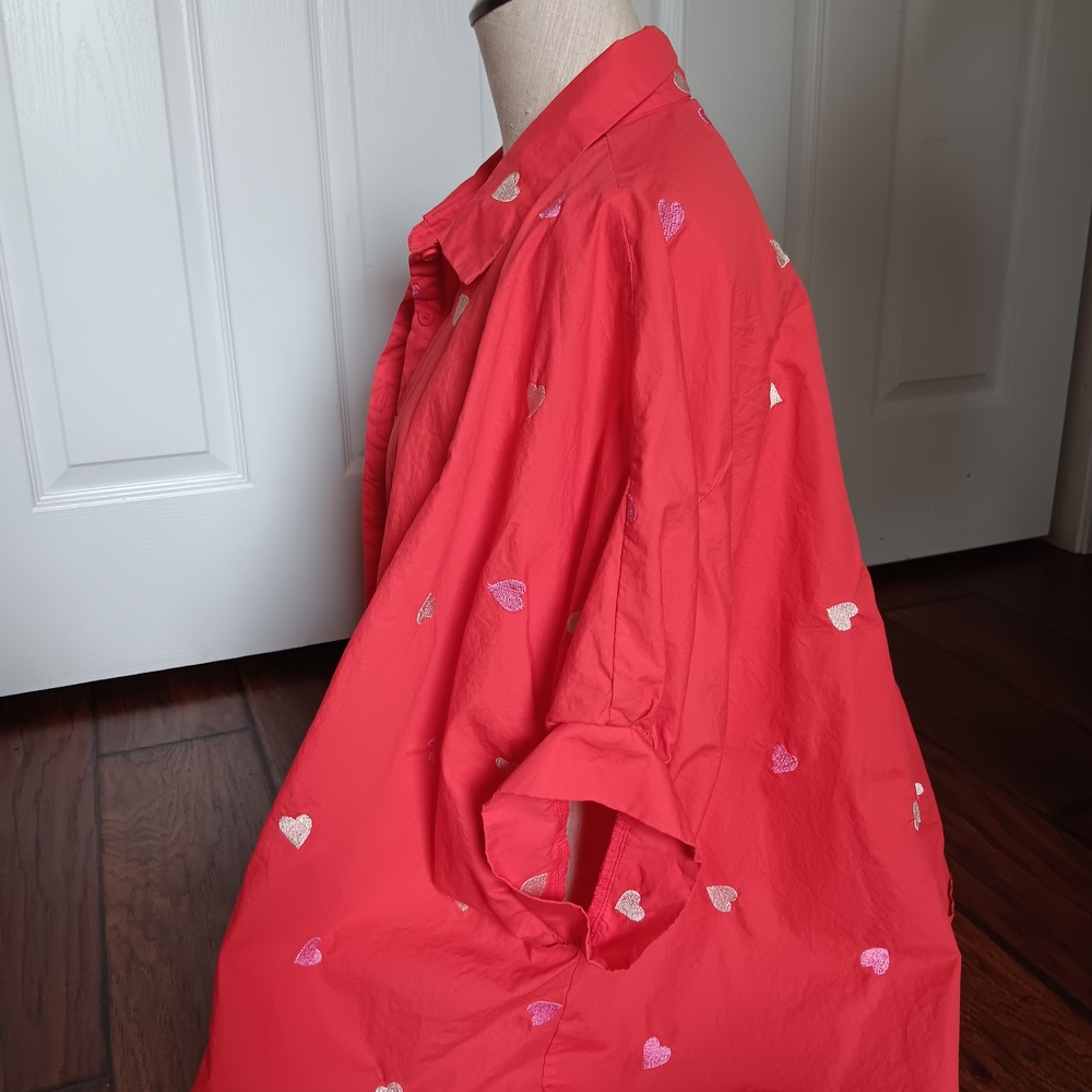 Red Heart Patterned Blouse - Picture 5 of 6